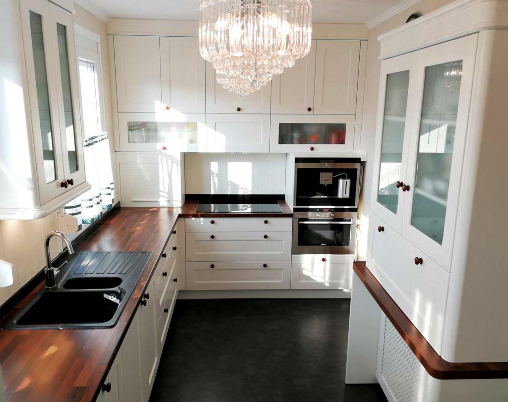 U alakú konyha - fehér vintage konyha - Cliff konyhabútor 10